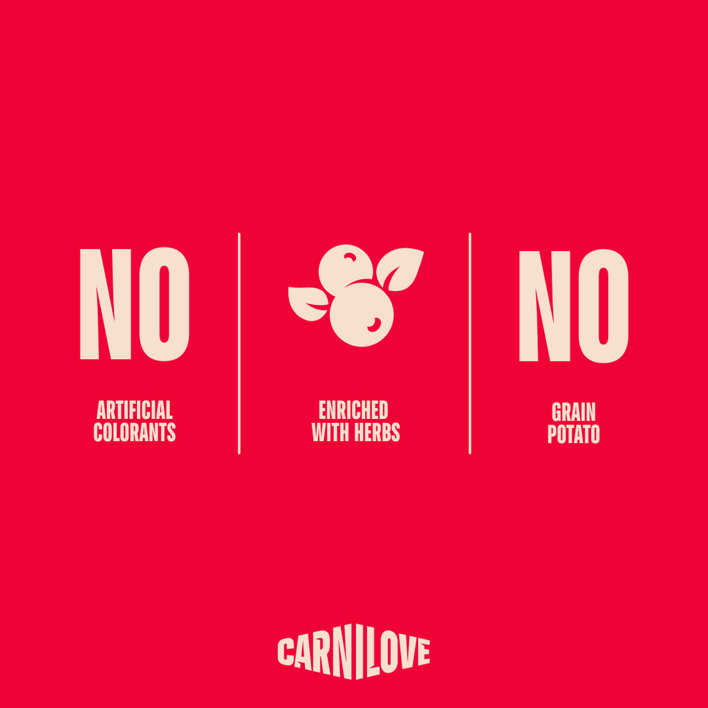 Atouts Carnilove sur fond rouge : sans colorants, enrichi aux herbes, sans céréales