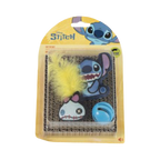 Blister avec griffoir, peluche, jouet à plumes et balle