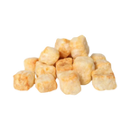 Dés de fromage de yak soufflés au micro-ondes, dorés et croustillants