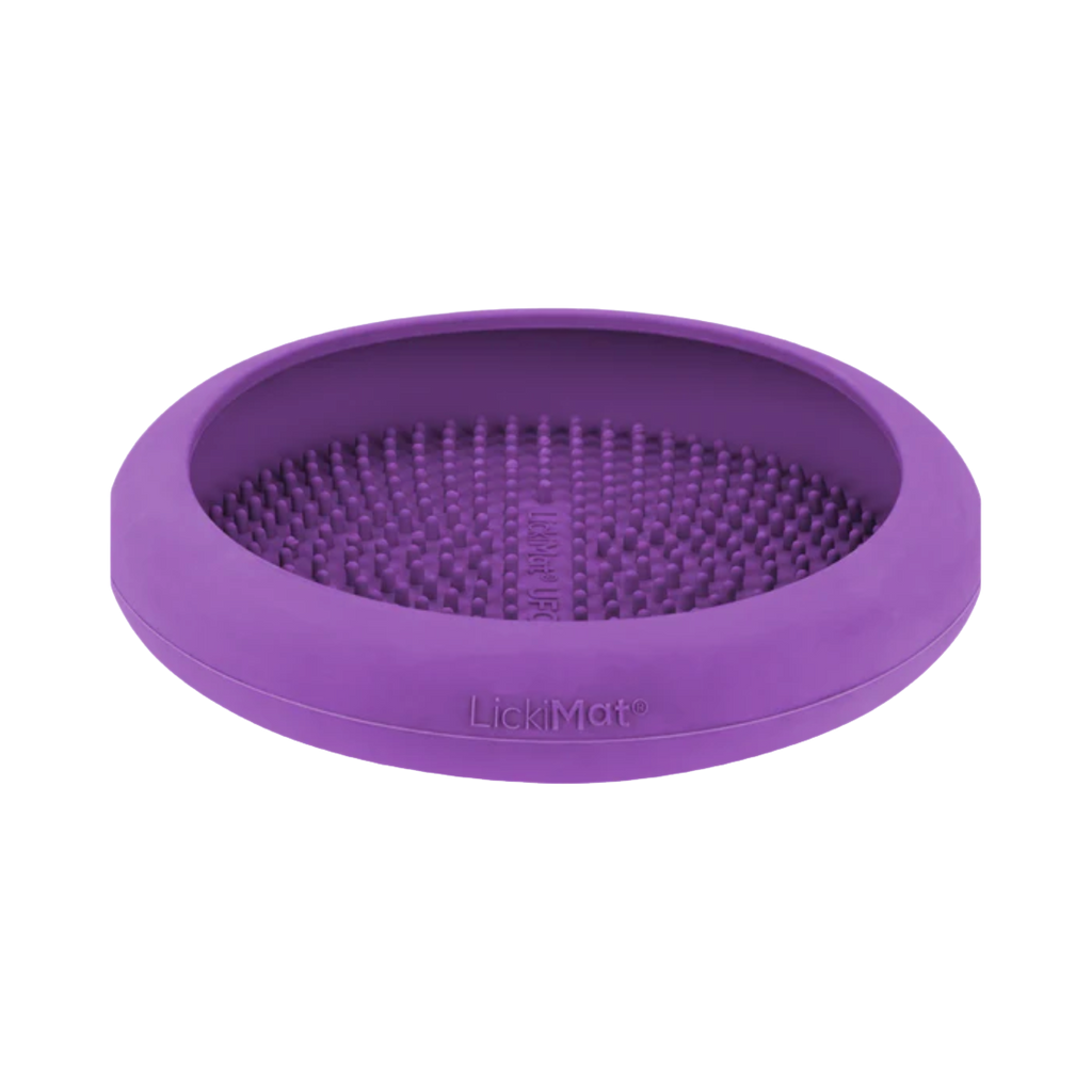 Tapis UFO violet vu de profil, bord relevé