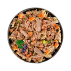 Gamelle vue de dessus remplie de viande et carottes