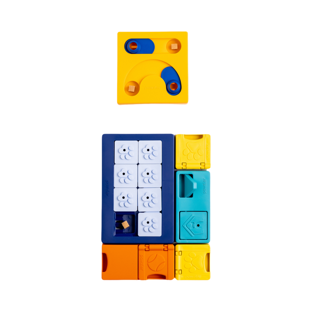 Ensemble de pièces bleues, jaunes, orange et turquoise