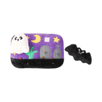 Rectangle violet étoilé avec un petit personnage noir posé à côté