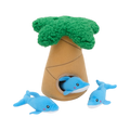 Palmier au feuillage vert bouclé et trois dauphins bleus