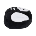 Dos du chiot noir à motif d'os blanc, vu de près