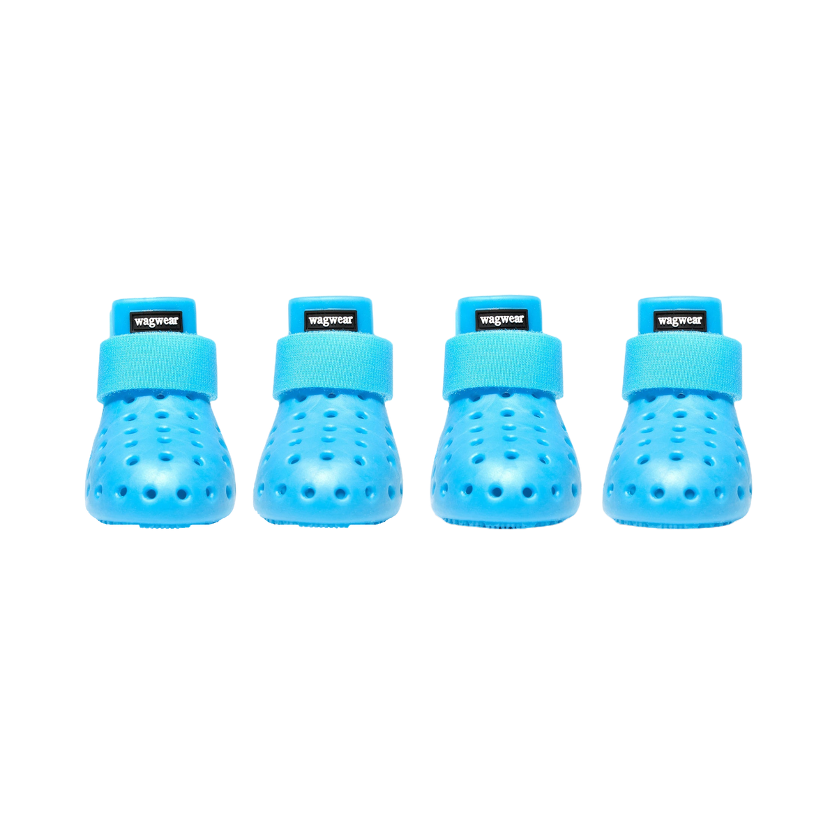Quatre bottines coloris bleu ciel