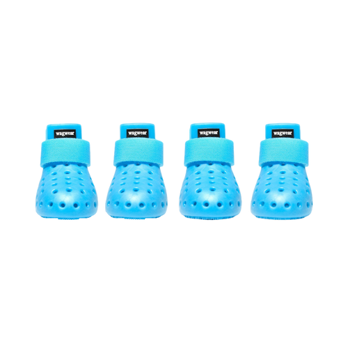 Quatre bottines coloris bleu ciel